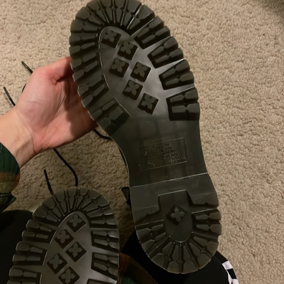 DR. MARTENS- Jadon Boot - Picture 5 of 8